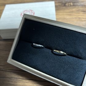 【出雲結(いずもゆい)の口コミ】 真ん中にダイヤがいくつも入っているのが魅力的でした。華やかさもありつ…