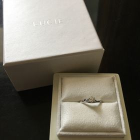 【LUCIE(ルシエ)の口コミ】 いろいろなデザインの指輪を何回も試着をして、せっかくなら指が綺麗に見…