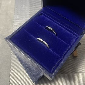 【HOSHI no SUNA 星の砂(ほしのすな)の口コミ】 あまり見ないデザインで、人とかぶらなさそうなところに魅力を感じました…