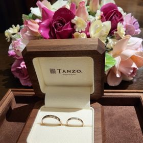 【TANZO.(鍛造指輪)の口コミ】 機械、職人両方の良いとこ取りで造られた指輪。他店とは比べ強度も良くと…
