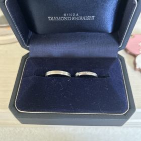 【銀座ダイヤモンドシライシの口コミ】 ペアの指輪ではなく互いの好みに合うので選びました。中には猫の肉球も入…