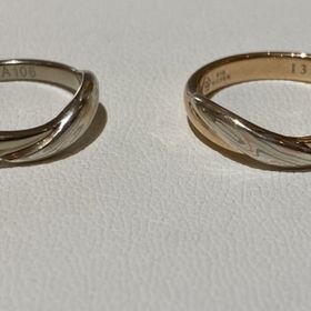 【杢目金屋(もくめがねや)の口コミ】 異なる素材の金属が組み合わさった、波打つようなリングのデザインが気に…