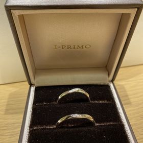 【アイプリモ(I-PRIMO)の口コミ】 デザインは飽きがこないシンプルかつ美しいものでつけ心地が最高です。金…