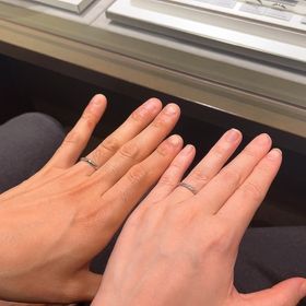 【アイプリモ(I-PRIMO)の口コミ】 全体がキラキラしている指輪をつけたくて出会えた指輪でどこからみても楽…