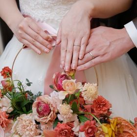 【アイプリモ(I-PRIMO)の口コミ】 夫はストレートのマット加工の物がよく私はダイヤが3つぐらい入っているシ…