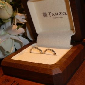 【TANZO.(鍛造指輪)の口コミ】 王道デザインの指輪ではなく少し変わったデザインにしたくてコンビにしま…