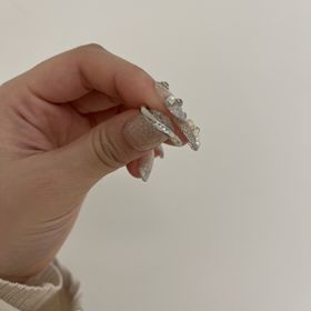 【出雲結(いずもゆい)の口コミ】 私が選んだ指輪は"かぜ"が指輪で表現されているのですがデザイ…