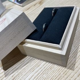 【出雲結(いずもゆい)の口コミ】 結婚指輪、婚約指輪共に購入させて頂きました。いずれも8種類程度の指輪が…