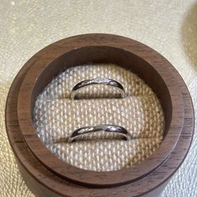 【鎌倉彫金工房の口コミ】 ブランドの結婚指輪よりも値段がお手頃で、自分の好きなデザインにカスタ…