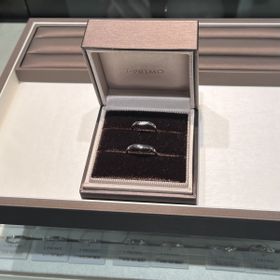 【アイプリモ(I-PRIMO)の口コミ】 主張しすぎないV感と、さりげないダイヤが指にとてもフィットして素敵です…