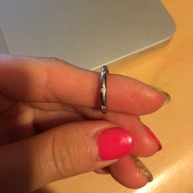 【カルティエ(Cartier)の口コミ】 銀座の高級宝飾店を軒並み見て回りました。キラキラの宝石がついた指輪や…