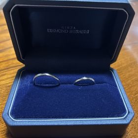【銀座ダイヤモンドシライシの口コミ】 指輪のデザインがシンプルかつエレガントで普段使いはもちろん特別な日で…