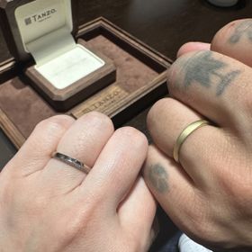 【TANZO.(鍛造指輪)の口コミ】 鍛造製法で職人さんが一つ一つ丁寧に作りあげられた傷に強い指輪
オーダー…