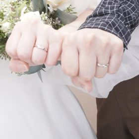 【ラザール ダイヤモンド(LAZARE DIAMOND)の口コミ】 フォレストヒルズはデザインはシンプルでリングの幅がやや太めですが、小…