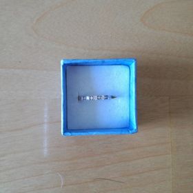 【俄(にわか)の口コミ】 私は細くてキラキラした女性らしいデザインを希望していて、旦那は太くて…