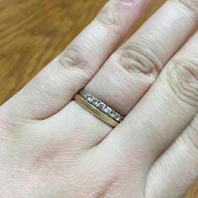 【JEWELRY  KAMATA(ジュエリーかまた)の口コミ】 シンプルだけど、マット加工がしてあるこだわりのあるデザインが気に入り…