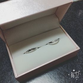 【SONARE(ソナーレ)の口コミ】 デザインがお気に入りでした。ダイヤが輝いて素敵でダイヤの数も私にとっ…