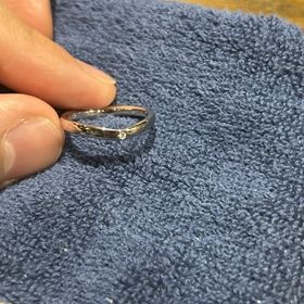 【TANZO.(鍛造指輪)の口コミ】 メンズですがダイアモンドを1粒入れて華やかなイメージになりました
スト…