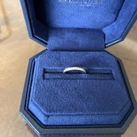 【ROYAL ASSCHER(ロイヤル・アッシャー)の口コミ】 エタニティータイプを希望しておりました。毎日付けたかったので、付け心…