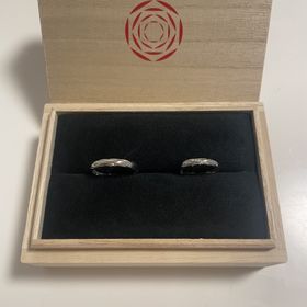 【出雲結(いずもゆい)の口コミ】 サイトの写真を見ていた時は違うデザインを選んでましたが、直接お店で見…