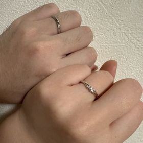 【ケイウノ ブライダル(K.UNO BRIDAL)の口コミ】 いろんな指輪を見て、試着して、考えて決めました。他にないデザインでし…