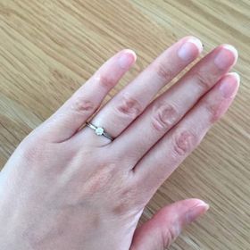 【AHKAH(アーカー)の口コミ】 アクセサリーにあまり興味がなかったものの、「AHKAH」というブランドのも…