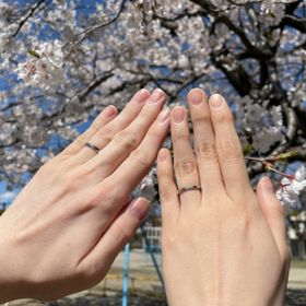 【ラザール ダイヤモンド(LAZARE DIAMOND)の口コミ】 デザインがシンプルで可愛いです！ダイヤの数が3石か2石かや、ダイヤのサ…