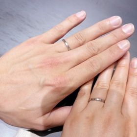 【出雲結(いずもゆい)の口コミ】 シンプルで落ち着きのあるデザインが特徴です。
着け心地も非常に良く、サ…