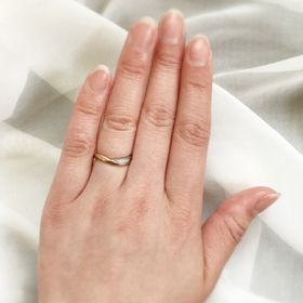 【LAPAGE(ラパージュ)の口コミ】 婚約指輪を購入していないので、シンプルなものよりもデザイン性のあるも…