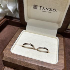 【TANZO.(鍛造指輪)の口コミ】 粗めのマットやダイヤモンドが綺麗で、とても大満足です。
それでいて価格…
