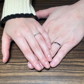 【AMATSU(アマツ)の口コミ】 デザイン重視でお互い似合うものを選んだ結果、別々の種類となりましたが…