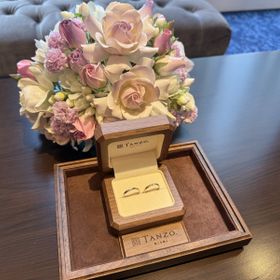 【TANZO.(鍛造指輪)の口コミ】 ウェーブになっており、手が綺麗に見えるのがポイントです！
ダイヤがある…