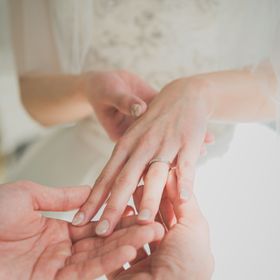 【銀座ダイヤモンドシライシの口コミ】 骨格ウェーブのため、ダイヤモンドが斜め上に上がる指輪にしました
ダイヤ…