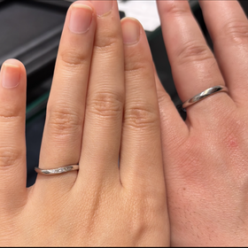 【ラザール ダイヤモンド(LAZARE DIAMOND)の口コミ】 シンプルで日常使いしやすいデザインを探していました。ホームページ上で…