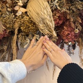 【TOWA(永遠)の口コミ】 シンプル且つ高級感があり二つの別の素材が絡み合っているデザインです。…