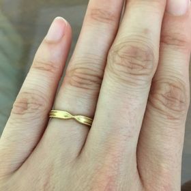【JEWELRY  KAMATA(ジュエリーかまた)の口コミ】 婚約指輪を購入した時に、とても親切で気に入った指輪を購入出来たので、…