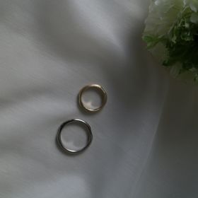 【atelier ST, CAT(アトリエ エスティーキャット)の口コミ】 自分の好みのデザインでセミオーダーができます。
磨き方などもリングの場…