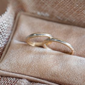 【Cayof(カヨフ)の口コミ】 結婚指輪と、その後子供が産まれた後の記念指輪の2回Cayofさんにお願いし…