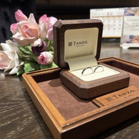 【TANZO.(鍛造指輪)の口コミ】 シンプルなデザインでも、すごく上品な雰囲気がありとても満足です。また…