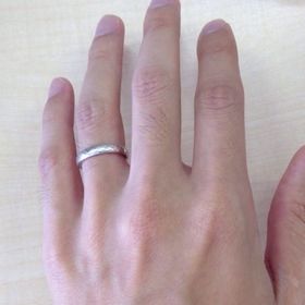 【グッチ(GUCCI)の口コミ】 夫用に購入しました。

グッチの菱形の模様がさりげなく入ったシンプルな…