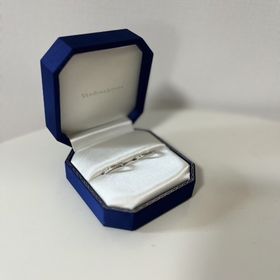 【ヴァンドーム青山(VENDOME AOYAMA)の口コミ】 ストレートラインなのにwaveデザインのようで他の商品と被らない点が魅力…