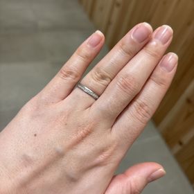 【出雲結(いずもゆい)の口コミ】 店頭で実際に拝見して装着し、装着感がよく、ダイアモンドがついていなが…