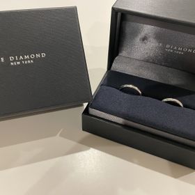 【ラザール ダイヤモンド(LAZARE DIAMOND)の口コミ】 三大カッターズブランドということもあり、暗がりでもダイヤの輝きがよく…