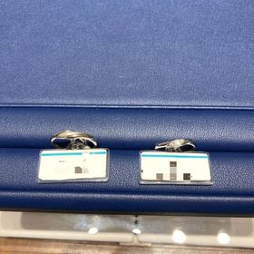 【銀座ダイヤモンドシライシの口コミ】 他のリングと比べるとリングがやや太め且つダイヤが大きめです。婚約指輪…