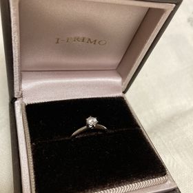 【アイプリモ(I-PRIMO)の口コミ】 婚約指輪と言えばダイアモンド！ダイアが主役のシンプルな指輪が理想でし…