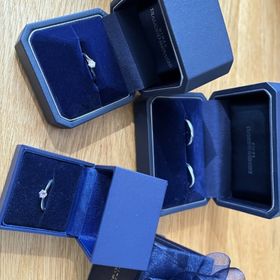 【銀座ダイヤモンドシライシの口コミ】 素材は一生モノのプラチナを選びました、私は結婚指輪を先に2人で選んだ後…