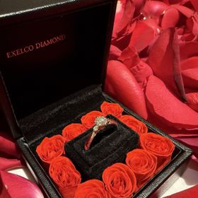 【エクセルコダイヤモンド(EXELCO DIAMOND)の口コミ】 プロポーズで彼からいただきました。ダイヤモンドのカットが非常に繊細で…