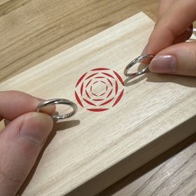 【出雲結(いずもゆい)の口コミ】 ・和風コンセプトの指輪がたくさんあって気に入りました。
・加工の種類が…