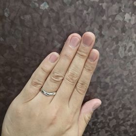 【JEWELRY  KAMATA(ジュエリーかまた)の口コミ】 色々見た中で、見た目はシンプルでも存在感のある形がありv字の感じがとて…