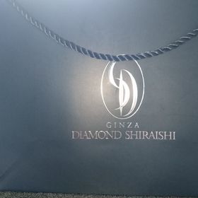【銀座ダイヤモンドシライシの口コミ】 ダイアモンドシライシでの購入は、アフターサービスがしっかりしているこ…